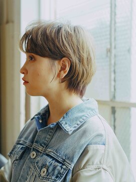 フローラビューティーヘアー(Flora Beauty Hair) ハイトーンショートボブ/20代/30代/40代/50代/岡山/表町