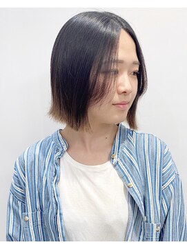 モリオフロムロンドン 松戸店(Morio from London) 【松戸　石山】顎ライン外ハネ切りっぱなしボブ前髪なし
