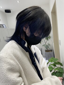 ジーナ 福岡天神(Zina) *カラーで周りと違ったウルフヘアを*BLACK×BLUE インナー