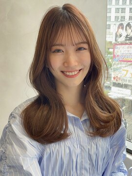 トゥルーズ(TLUUS) TLUUS似合わせカットダークアッシュミディアムレイヤーカット