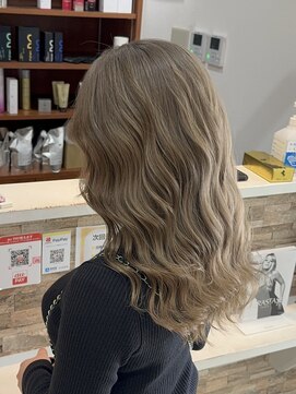 パーリオ けいさつ前店(PALIO) 【NAOKI】が作る透明感ベージュ