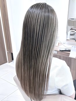 アッシュ 大宮店(Ash)の写真/くせ毛やうねりの原因は毛穴にあるんです！丁寧なカウンセリングでお客様に合わせたヘアケアMENUをご提案！