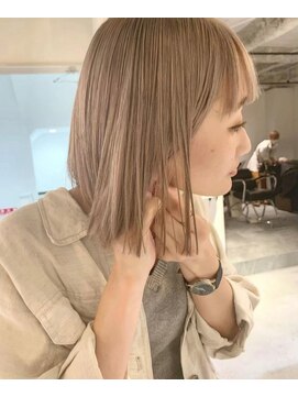 エイミー 布施店(eimee) 切りっぱなしボブベージュカラー[布施駅/布施西北口/布施駅]