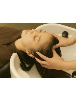 自分へのご褒美、癒しのヘッドスパでリフレッシュ◎南国リゾートの空間で、優雅なひとときを♪