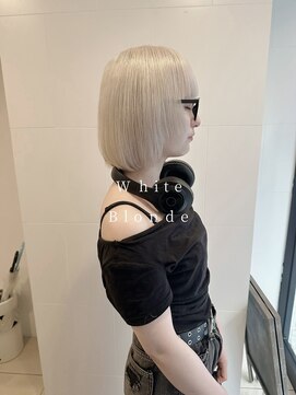 ヘアカロン 熊本下通店(Hair CALON) ホワイトブロンド/デザインカラー/ブリーチ/顔周りレイヤー