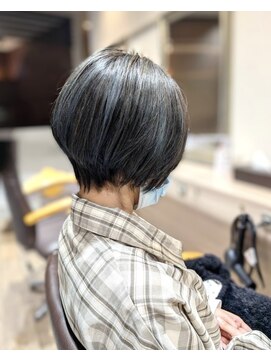 ヘアーズファイン(hair's fine) 20代30代40代◎小顔ショートボブ×ブルーメッシュ透明感