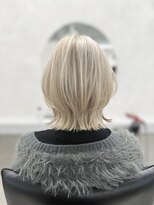 ノアル 大宮店(NOAHL)&nbsp;ダブルブリーチ／ホワイトカラー／ウルフ／レイヤーボブ　M