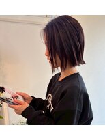 モウ(MO) 切りっぱなしボブ