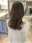透明感のあるオリーブブラウンカラーくびれロングイルミナ