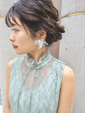 モアナサーフライダー(Moana surfrider) 【結婚式　二次会　卒業式】ヘアアレンジ