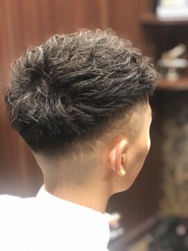 ヒロギンザ 田町店(HIRO GINZA) スキンフェード×ハードパーマ