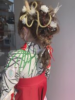 美容室 アイディー i-dee&nbsp;袴ヘアアレンジ
