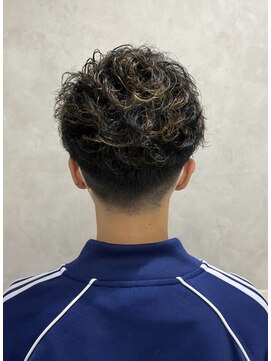 アヴァンセ(Avancer) 遊び心を入れながらお洒落パーマ/メンズ/ツーブロック/パーマ