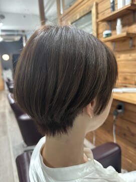 シャッター(Shutter) ショートボブ