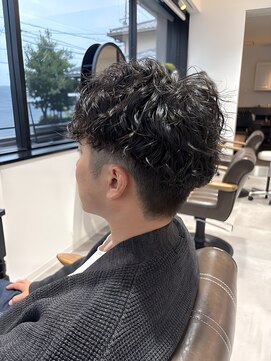 カットインリコ(CUT IN Rico) ツイストスパイラルパーマ