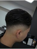 ミドルスキンフェード×アイロンパーマ