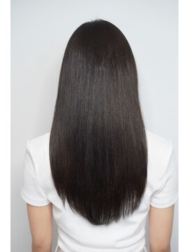 ルフュージュ バイ プロデュース 相模大野店(Refuge by Produce) 暗髪/レイヤーカット/長めバング