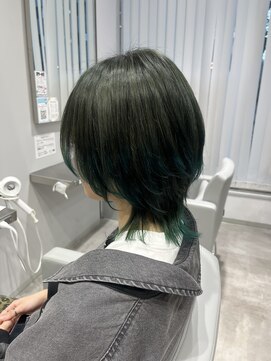 アリュア(Allure) デザインカラー/裾カラー/ウルフ