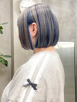 テトヘアー(teto hair)&nbsp;シルバー　ブルー　青髪　ボブ　デザインカラー　ブリーチ