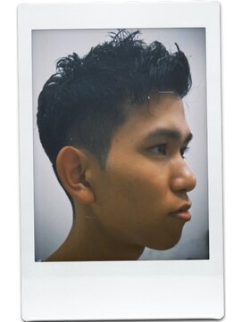 エイル(AILE) アップバング