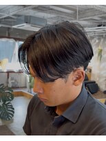 イシ(isi)&nbsp;曲がる縮毛矯正／メンズ縮毛矯正／センターパート／門真