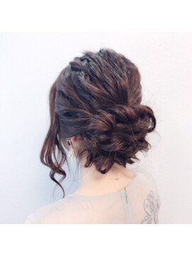 ラボヌールヘアーパルフェ 大宮西口店(La Bonheur hair parfait) ルーズアップスタイル