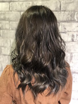 レナトゥス ヘアー オブ ネイル(Renatus Hair of Nail) ロングレイヤー