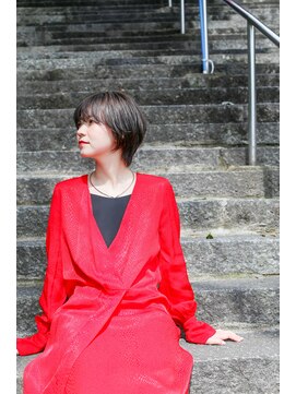 ホワイトルーム(White Room) ナチュラルショート