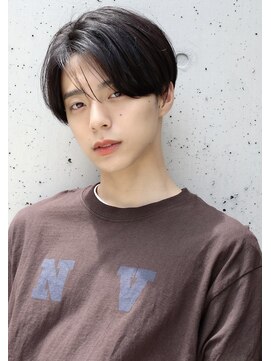 カットのみ センスの良いナチュラルセンターパート 塩顔イケメン L ネイビー Navy のヘアカタログ ホットペッパービューティー