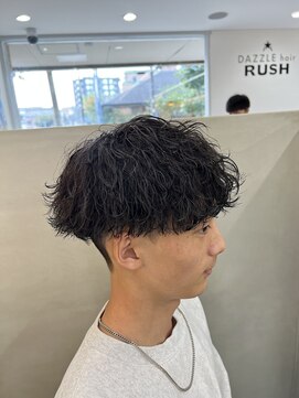 ダズルヘアラッシュ(DAZZLE hair RUSH) ～波巻きスパイラルパーマ～