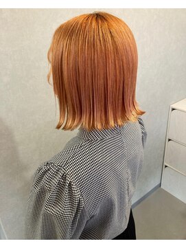 ガーデンヨコハマ(GARDEN YOKOHAMA) 切りっぱなしボブ　ハイトーン　オレンジベージュ　ブリーチ