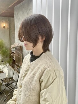 プライベートサロン キッテ(private salon kitte.) バング長めのハンサムレイヤースタイル