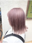 ピンクベージュ