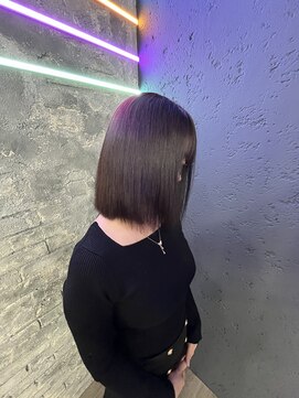 プライズ アイリス 池袋東口店(prize Iris) レディースミディアムボブ／暖色カシスレッドカラー／池袋