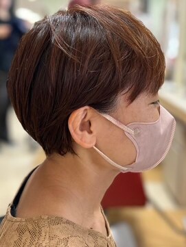 ヘアークリアー 春日部 ミセス 首元すっきり耳掛け丸みショートスタイル 美シルエット