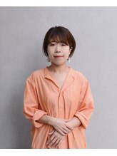 《ナチュラルなスタイルから個性的なスタイルまで》トップスタイリスト「青木　香澄」