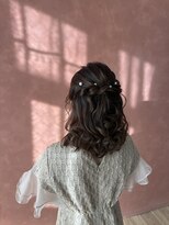 ヘアセット専門サロン by OKINAWA WATABE WEDDING 北谷店&nbsp;ハーフアップ