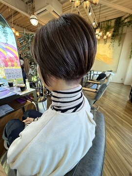 バーチ ウシワカマル(BIRCH ushiwakamaru) ネープ刈り上げ前下がりショート☆圧倒的技術のショートヘア