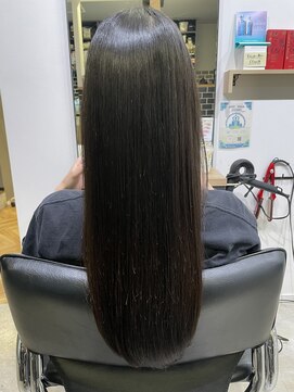 ダスティ 豊科駅前店(Dasty) 湿気に負けない艶ストレート×髪質改善