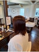 ショートボブ前髪ありウェーブミディアムブリーチなしカラー