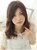 人気の秘密はキメすぎないピュアな巻き髪カールスタイル【藤沢】