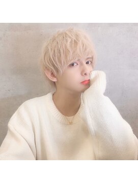 シン(syn) ホワイトミルクティー　　ゆるふわ　マッシュ