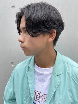 ユノ(juno) メンズセンターパート