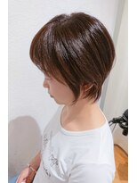 カーサ(CASA)&nbsp;☆ 襟足少し長めのすっきりショートスタイル ☆