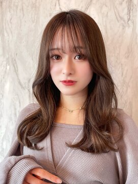 ルームバイシー 新宿(Loom. by Sea) 韓国前髪×グレーアッシュ【くびれヘア/髪質改善/フェミニン】
