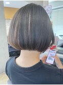透明感のあるミニボブ