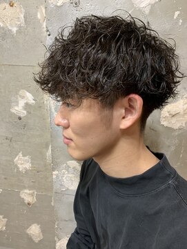 アカ(ACA) メンズカットパーマ波巻ツイストスパイラルパーマ札幌大通