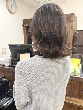 ジャストビューティー リアリー(just beauty Really) ナチュラルグレージュ×外ハネボブ【横須賀中央 Really】