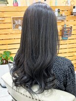コンフィープラス(comfy plus)&nbsp;20代30代40代髪質改善カラーショコラアッシュ透明感毛先パーマ