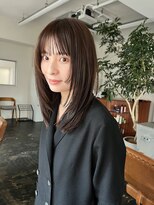 グレージュカラーミディアムストレート